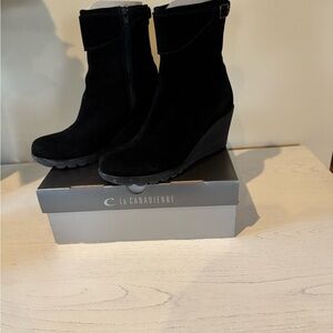 La CANADIENNE Elegant Black Wedge Boots